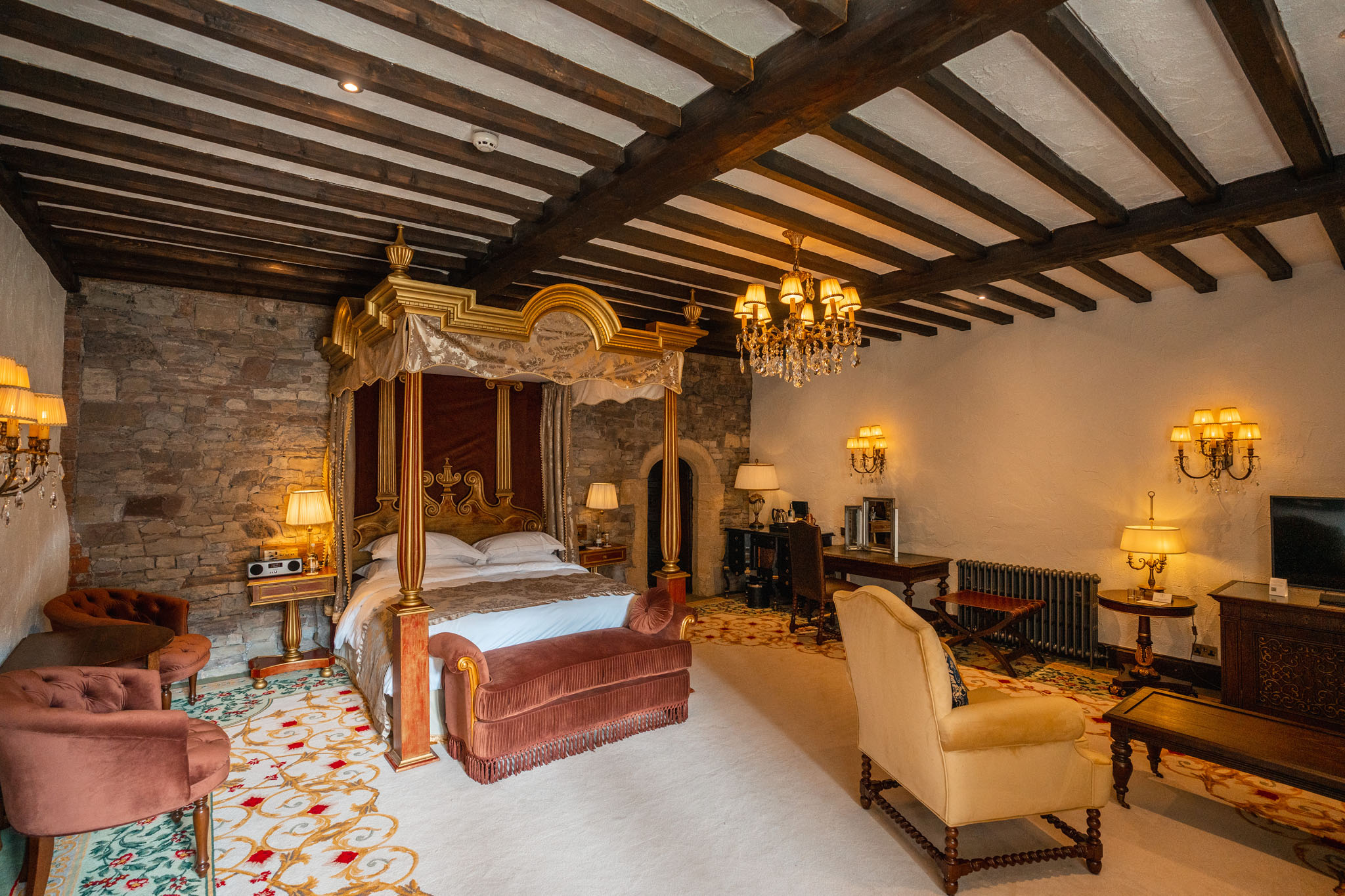 England Royal Castle Rooms – Thornbury Castle